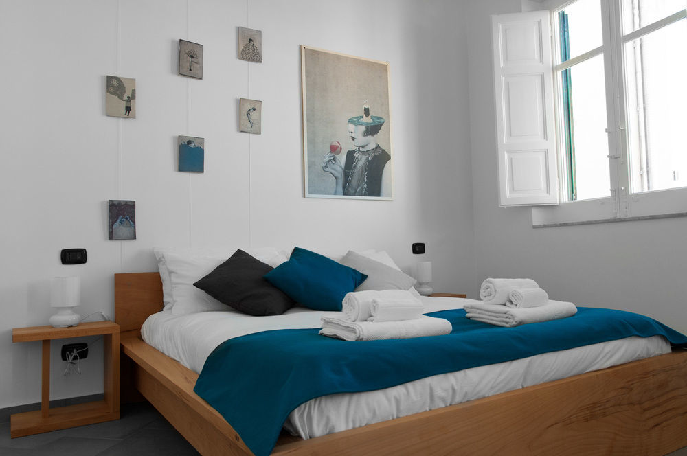 B&B Fuori Squadro - In Centro Con Terrazza Relax Vista Mare Reggio di Calabria Bagian luar foto